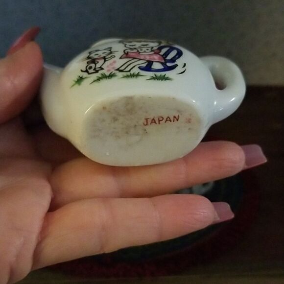 VTG 50’s Child’s Ceramic Tea Set, Cute Girl & Kitten Design - Picture 6 of 10